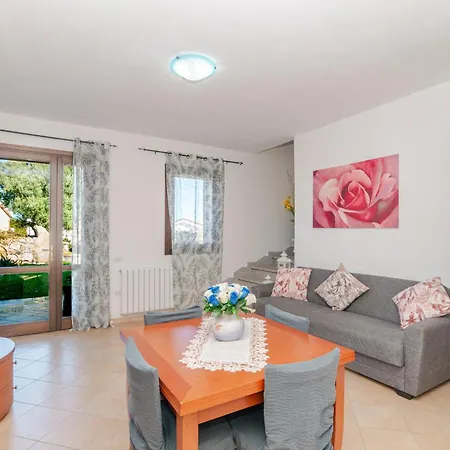 Prázdninový dům Pasiga- Jacuzi Privata Vicino Olbia Telti