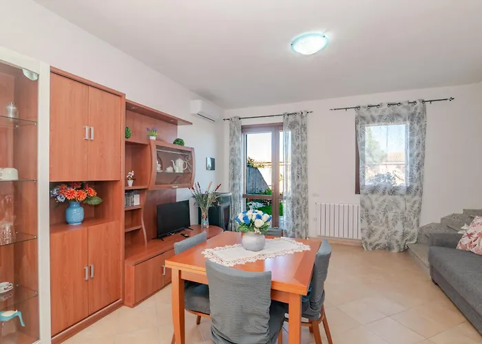 Ferienhaus Pasiga- Jacuzi Privata Vicino Olbia Telti